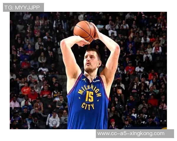 约基奇下半场状态低迷投篮命中率惨淡三分球更是颗粒无收