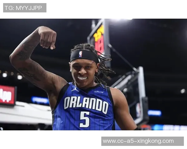 小凯文波特表现惨淡13投仅2中三分球全失仅得5分助攻7次却出现6次失误