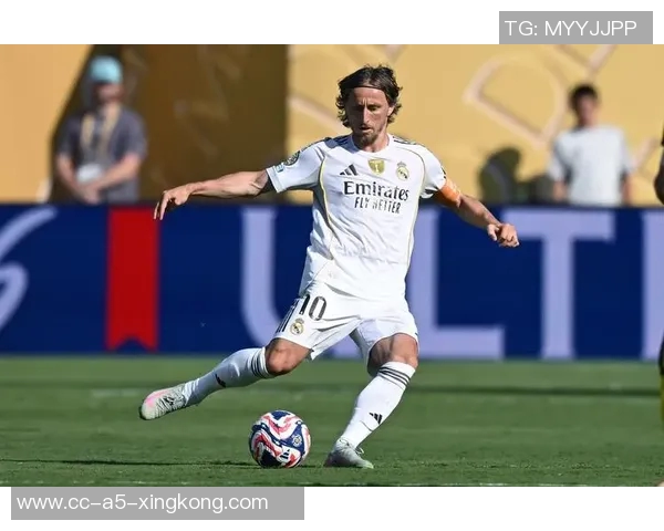 西媒报道莫德里奇希望在皇马退役并主动提出多种降薪方案